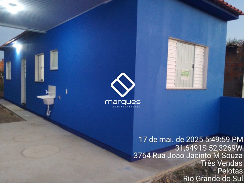 Casa com 2 quartos, 1 banheiro e 51m² à venda no bairro Três Vendas, Pelotas