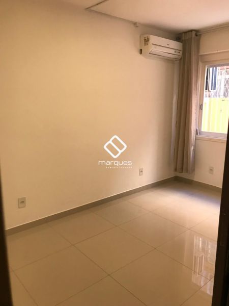 Apartamento com 2 quartos, 1 banheiro e 77m² à venda no bairro Centro, Pelotas