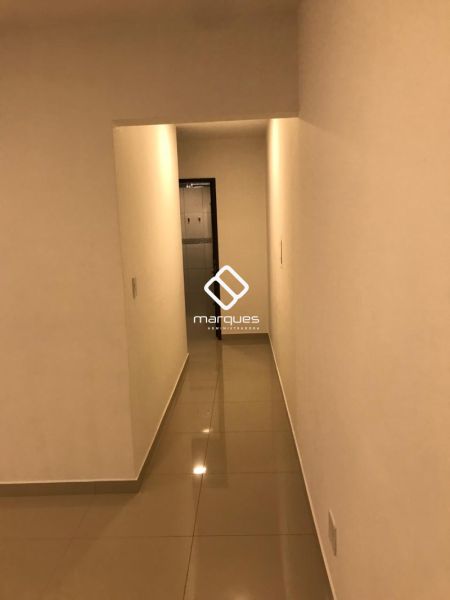 Apartamento com 2 quartos, 1 banheiro e 77m² à venda no bairro Centro, Pelotas