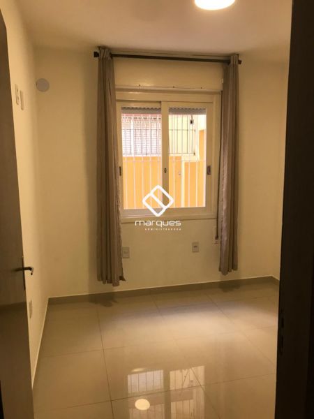 Apartamento com 2 quartos, 1 banheiro e 77m² à venda no bairro Centro, Pelotas