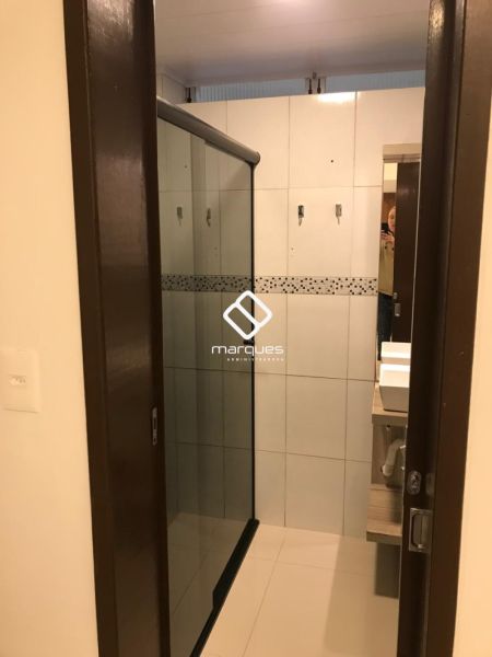 Apartamento com 2 quartos, 1 banheiro e 77m² à venda no bairro Centro, Pelotas