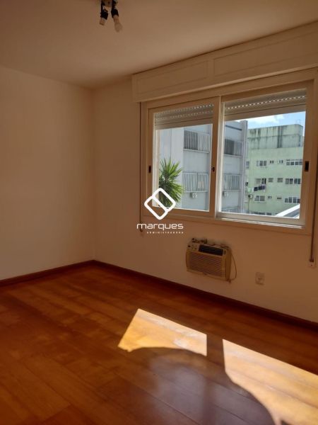 Apartamento com 2 quartos, 2 banheiros e 125m² à venda no bairro Centro, Pelotas