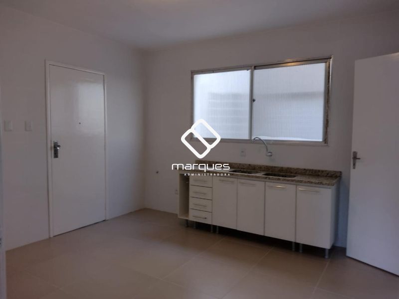 Apartamento com 2 quartos, 2 banheiros e 125m² à venda no bairro Centro, Pelotas