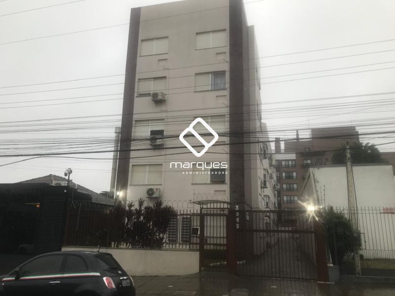 Apartamento com 3 quartos, 1 banheiro e 68m² à venda no bairro Centro, Pelotas