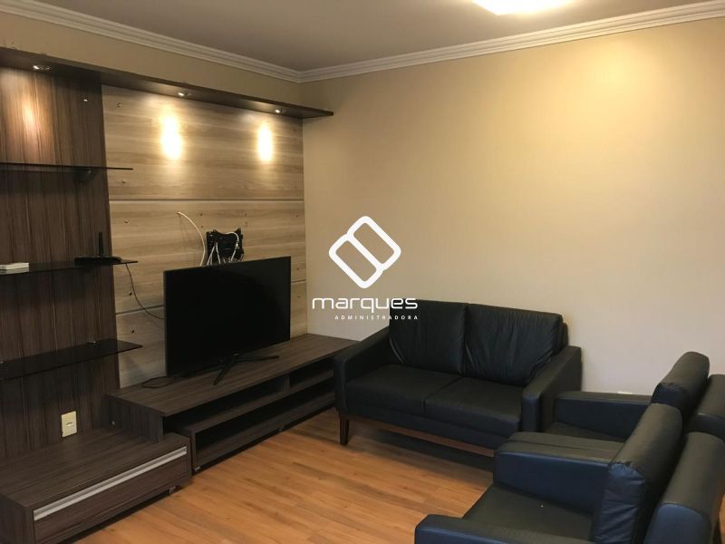 Apartamento com 3 quartos, 1 banheiro e 68m² à venda no bairro Centro, Pelotas