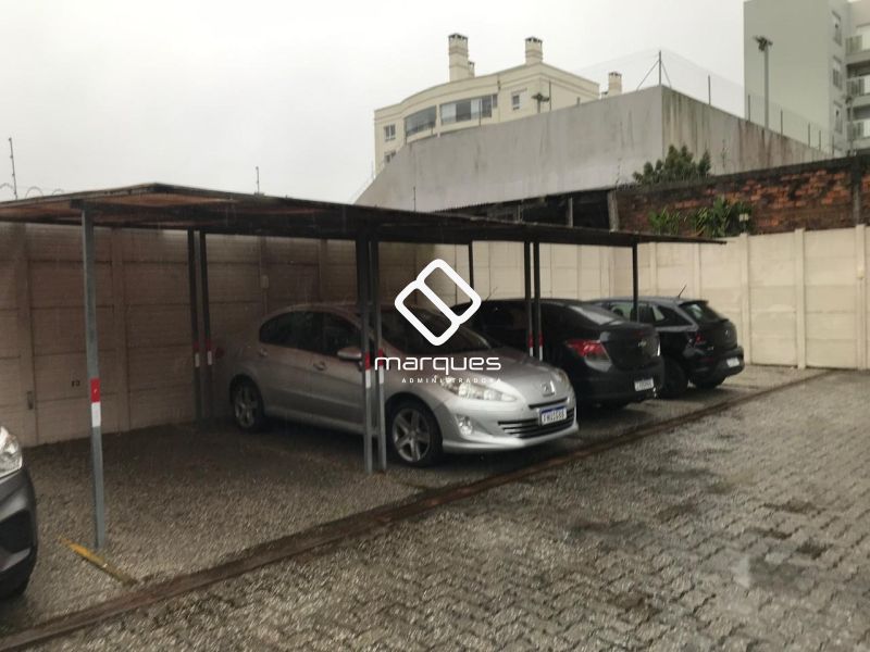Apartamento com 3 quartos, 1 banheiro e 68m² à venda no bairro Centro, Pelotas