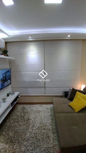 Apartamento com 2 quartos, 1 banheiro e 55m² à venda no bairro Areal, Pelotas