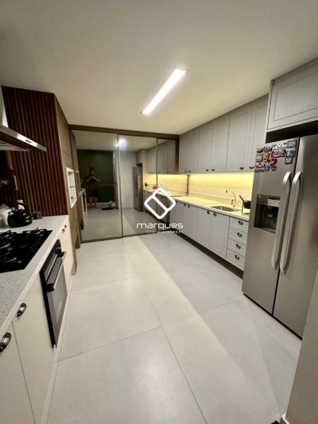 Apartamento com 2 quartos, 1 banheiro e 169m² à venda no bairro Três Vendas, Pelotas