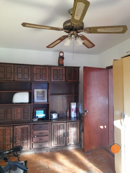 Sobrado com 4 quartos, 3 banheiros e 286m² à venda no bairro Centro, Pelotas