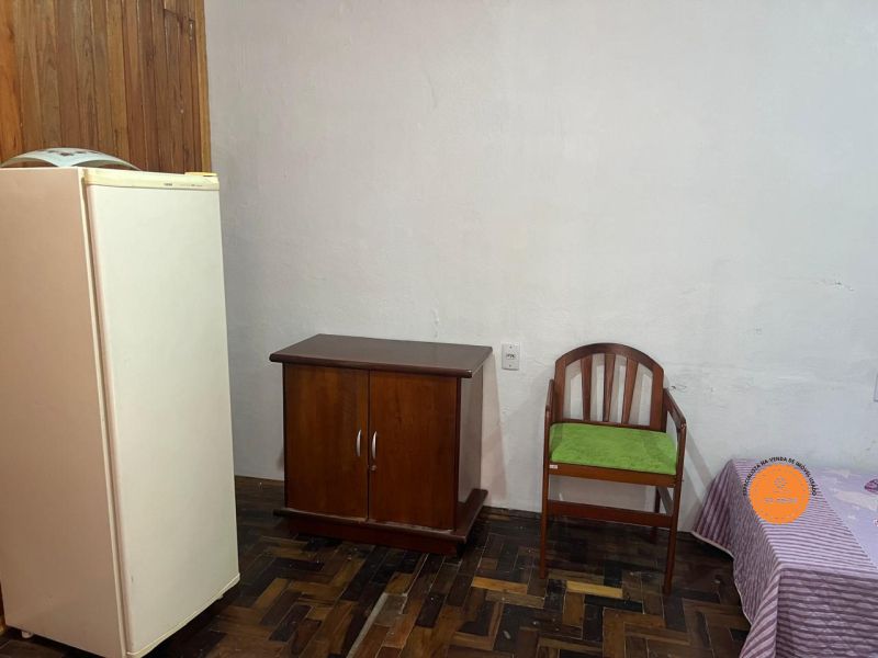 Casa com 2 quartos, 1 banheiro e 62m² à venda no bairro Centro, Pelotas