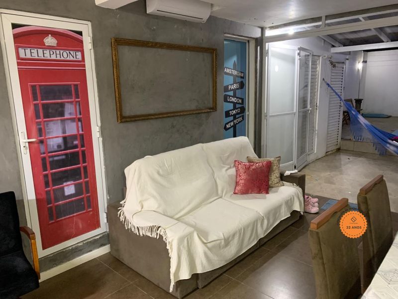 Casa com 3 quartos, 5 banheiros e 130m² à venda no bairro Areal, Pelotas