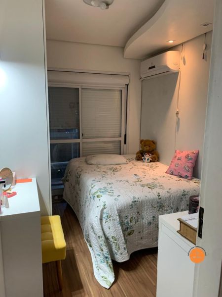 Casa com 3 quartos, 5 banheiros e 130m² à venda no bairro Areal, Pelotas