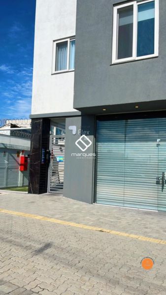 Apartamento com 3 quartos, 1 banheiro e 101m² à venda no bairro Três Vendas, Pelotas