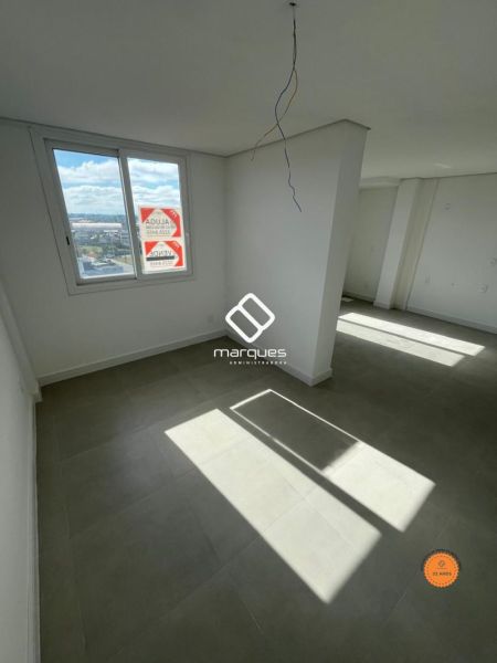 Apartamento com 3 quartos, 1 banheiro e 101m² à venda no bairro Três Vendas, Pelotas