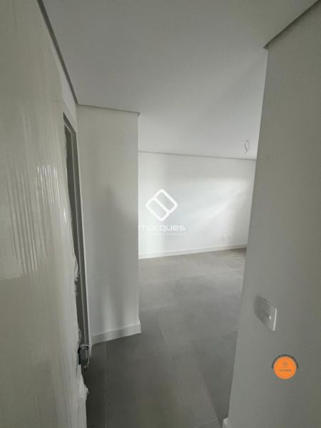 Apartamento com 3 quartos, 1 banheiro e 101m² à venda no bairro Três Vendas, Pelotas