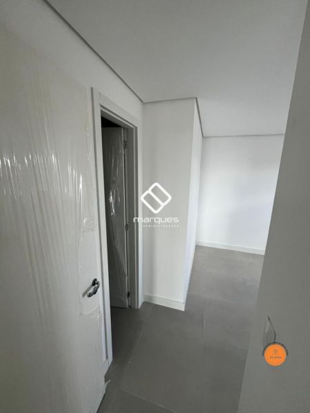 Apartamento com 3 quartos, 1 banheiro e 101m² à venda no bairro Três Vendas, Pelotas