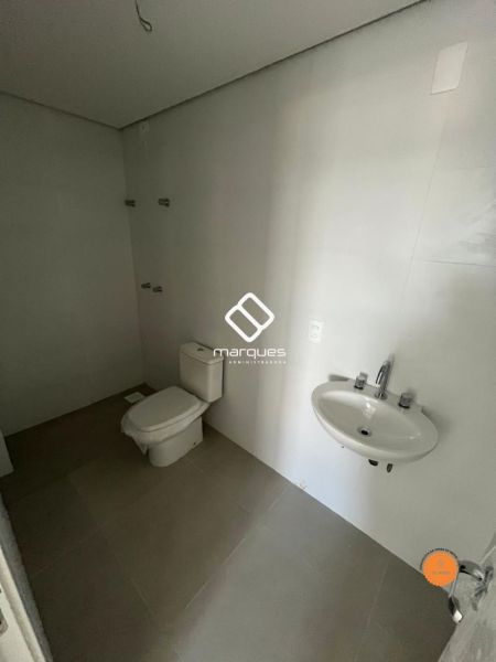 Apartamento com 3 quartos, 1 banheiro e 101m² à venda no bairro Três Vendas, Pelotas