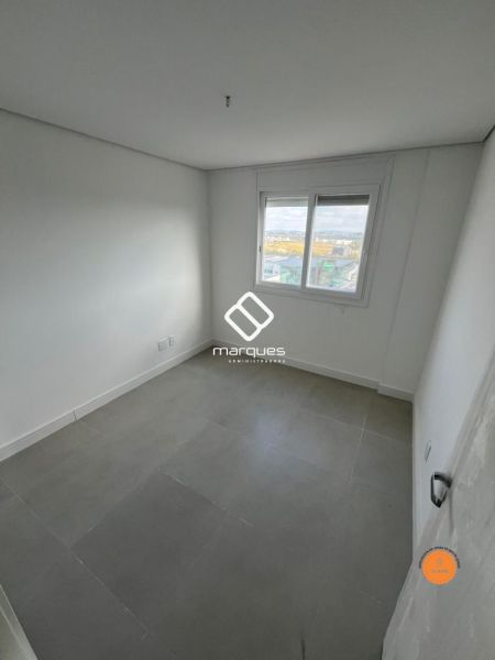 Apartamento com 3 quartos, 1 banheiro e 101m² à venda no bairro Três Vendas, Pelotas