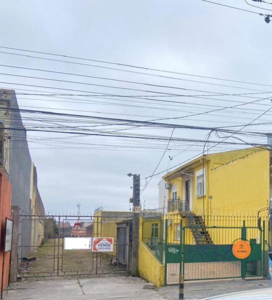Terreno à venda no bairro Centro, Pelotas