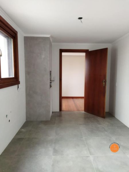 Apartamento com 3 quartos, 2 banheiros e 194m² à venda no bairro Centro, Pelotas