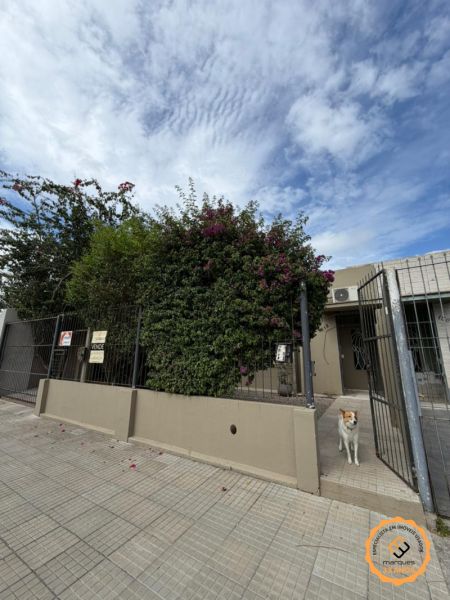 Casa com 3 quartos, 3 banheiros e 180m² à venda no bairro Centro, Pelotas