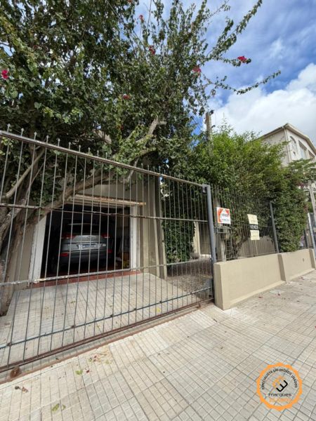 Casa com 3 quartos, 3 banheiros e 180m² à venda no bairro Centro, Pelotas