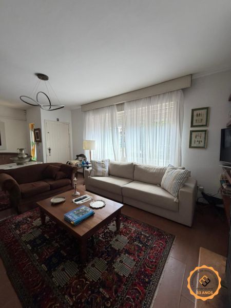 Casa com 3 quartos, 3 banheiros e 180m² à venda no bairro Centro, Pelotas