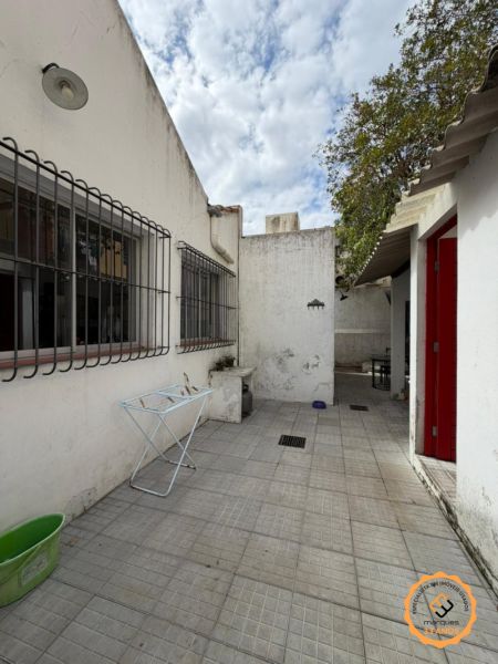 Casa com 3 quartos, 3 banheiros e 180m² à venda no bairro Centro, Pelotas
