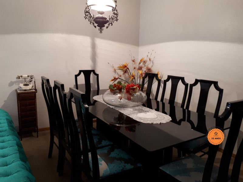 Casa com 3 quartos, 2 banheiros e 180m² à venda no bairro Centro, Rio Grande