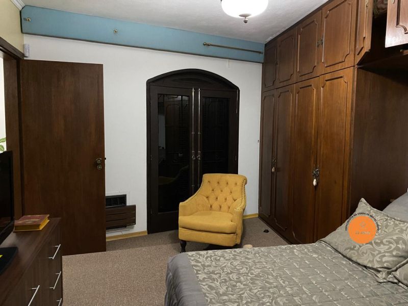 Casa com 3 quartos, 2 banheiros e 180m² à venda no bairro Centro, Rio Grande