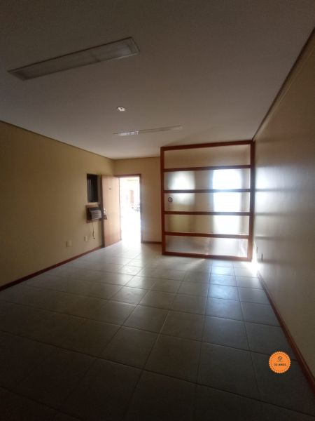 Sala com 1 quarto, 1 banheiro e 58m² à venda no bairro Centro, Pelotas