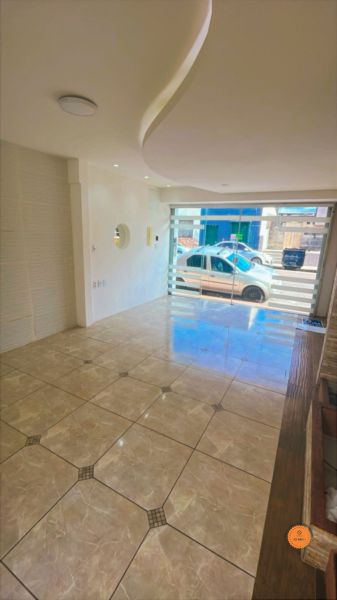Sala com 3 quartos, 2 banheiros e 98m² à venda no bairro Centro, Pelotas