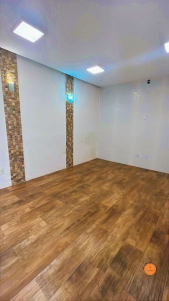 Sala com 3 quartos, 2 banheiros e 98m² à venda no bairro Centro, Pelotas