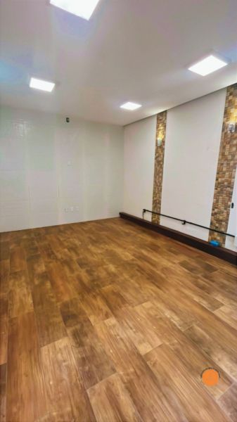 Sala com 3 quartos, 2 banheiros e 98m² à venda no bairro Centro, Pelotas
