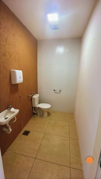 Sala com 3 quartos, 2 banheiros e 98m² à venda no bairro Centro, Pelotas