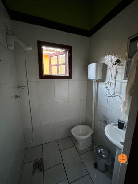 Casa com 3 quartos, 2 banheiros e 162m² à venda no bairro Areal, Pelotas