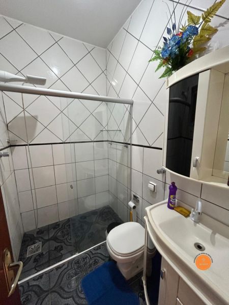 Casa com 3 quartos, 2 banheiros e 162m² à venda no bairro Areal, Pelotas