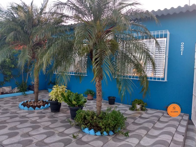 Casa com 2 quartos, 2 banheiros e 56m² à venda no bairro Areal, Pelotas