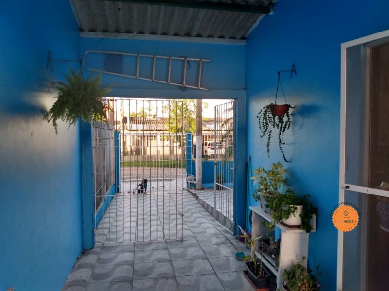 Casa com 2 quartos, 2 banheiros e 56m² à venda no bairro Areal, Pelotas