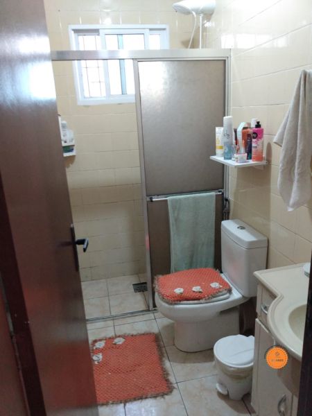 Casa com 2 quartos, 2 banheiros e 56m² à venda no bairro Areal, Pelotas