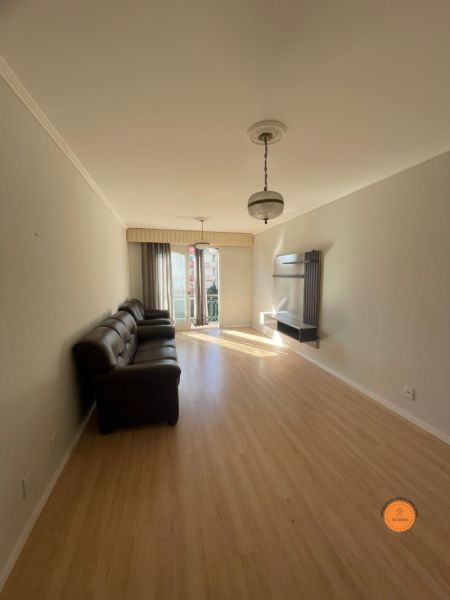 Apartamento com 3 quartos, 2 banheiros e 148m² à venda no bairro Centro, Pelotas