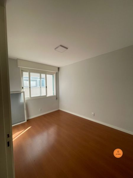 Apartamento com 3 quartos, 2 banheiros e 148m² à venda no bairro Centro, Pelotas
