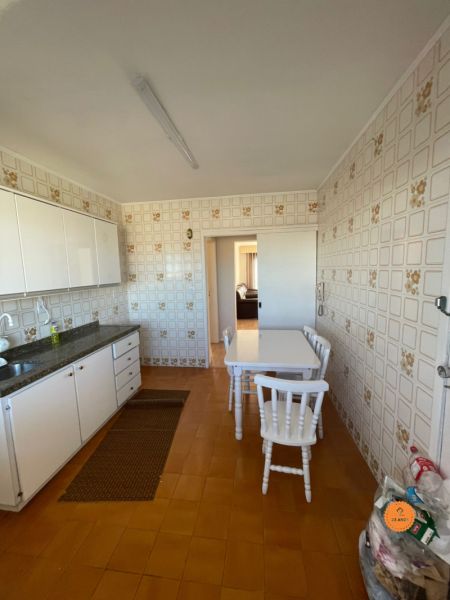 Apartamento com 3 quartos, 2 banheiros e 148m² à venda no bairro Centro, Pelotas
