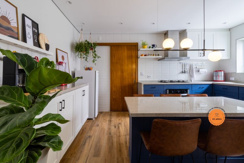 Casa com 3 quartos, 2 banheiros e 315m² à venda no bairro Areal, Pelotas