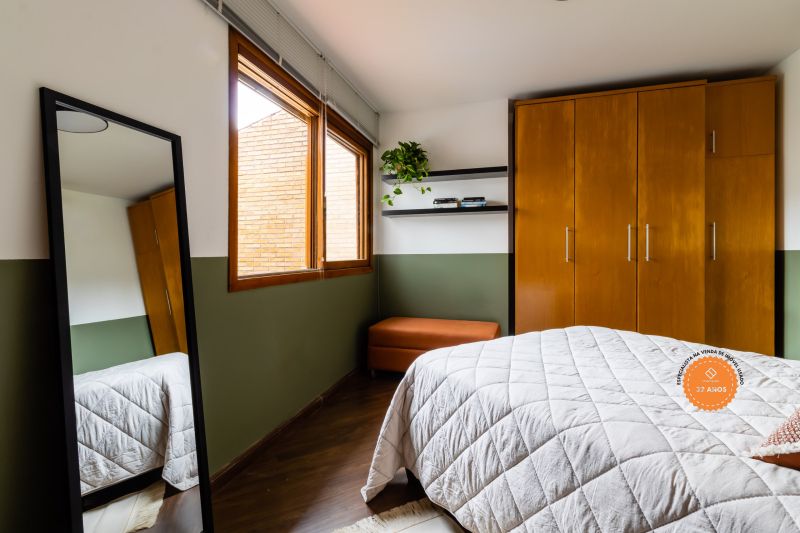 Casa com 3 quartos, 2 banheiros e 315m² à venda no bairro Areal, Pelotas
