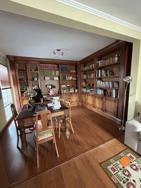 Casa com 4 quartos, 4 banheiros e 376m² à venda no bairro Laranjal, Pelotas