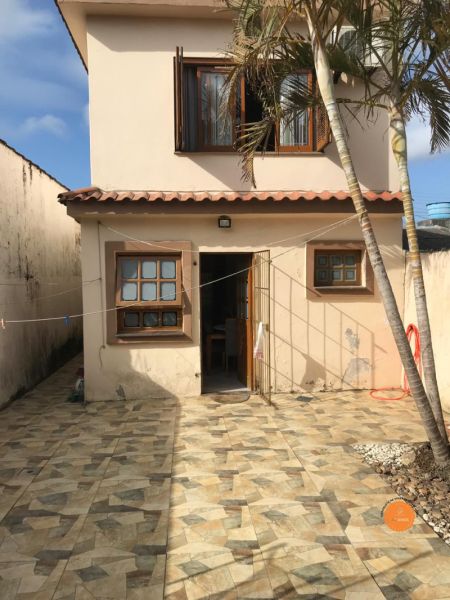Casa com 3 quartos, 2 banheiros e 180m² à venda no bairro Areal, Pelotas