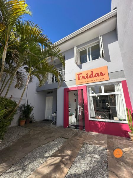 Casa com 3 quartos, 3 banheiros e 175m² à venda no bairro Centro, Pelotas