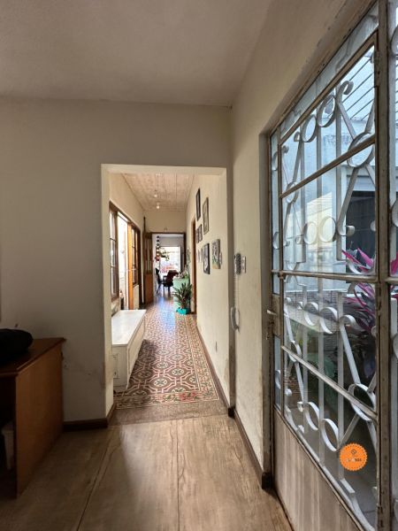 Casa com 3 quartos, 3 banheiros e 175m² à venda no bairro Centro, Pelotas