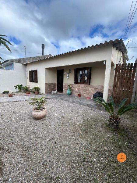 Casa com 2 quartos, 1 banheiro e 102m² à venda no bairro Lindóia, Pelotas